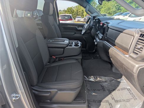 Used 2024 GMC Sierra 1500 SLE RWD image 11