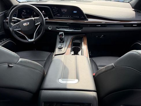 Used 2021 Cadillac Escalade ESV Premium Luxury AWD/4WD image 12