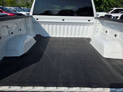 Used 2024 Chevrolet Silverado 1500 LT AWD/4WD image 4