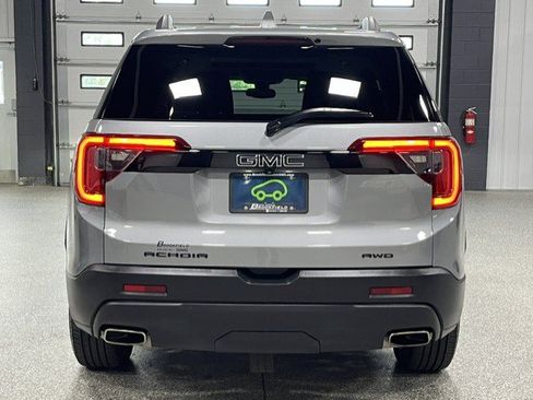 Certified 2023 GMC Acadia SLT w/ Elevation Edition AWD/4WD image 4