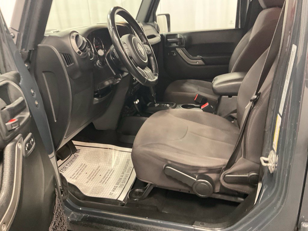 Used 2018 Jeep Wrangler Unlimited Sport AWD/4WD image 6