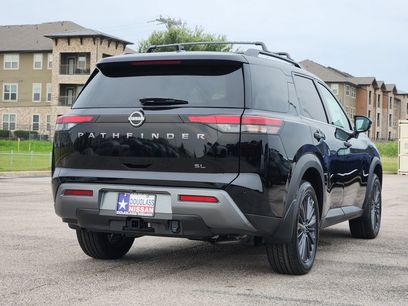 New 2026 Nissan Pathfinder SL w/ SL Premium Package