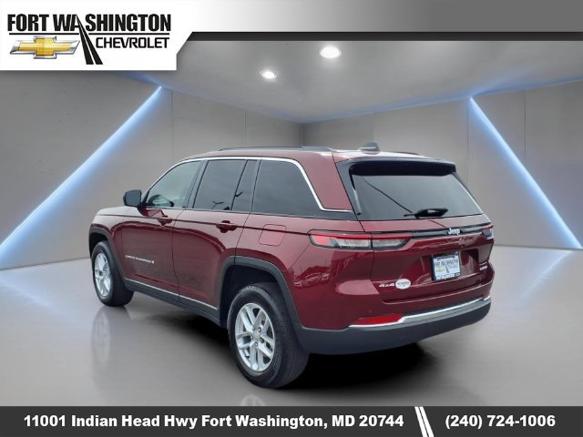 Used 2024 Jeep Grand Cherokee Laredo X w/ Luxury Tech Group I AWD/4WD image 8