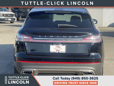 Certified 2022 Lincoln Nautilus Reserve w/ Luxury Package image 5