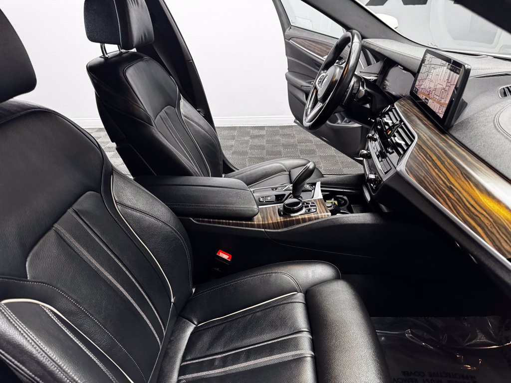 Used 2023 BMW M550i xDrive w/ Executive Package AWD/4WD image 55