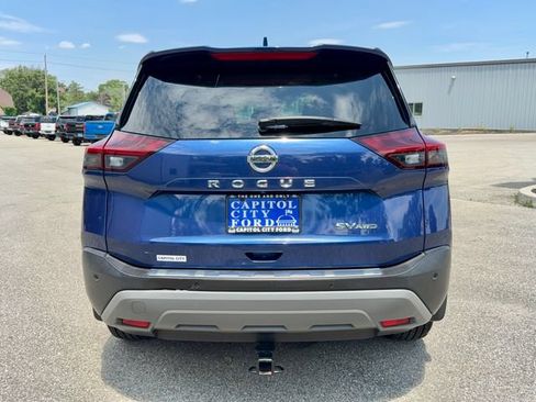 Used 2021 Nissan Rogue SV w/ Premium Package AWD/4WD image 5