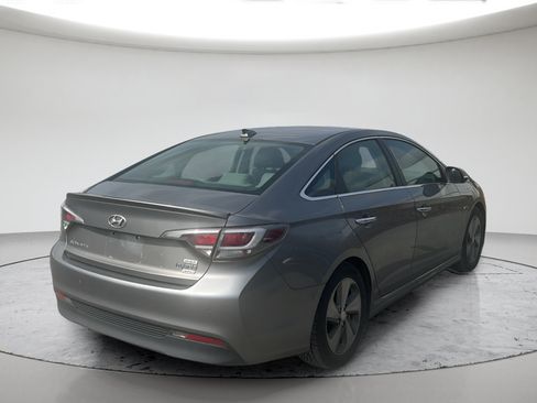 Used 2017 Hyundai Sonata Limited FWD image 6