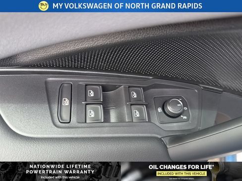 New 2026 Volkswagen Tiguan SE AWD/4WD image 11