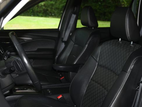 Used 2019 Honda Passport EX-L image 13