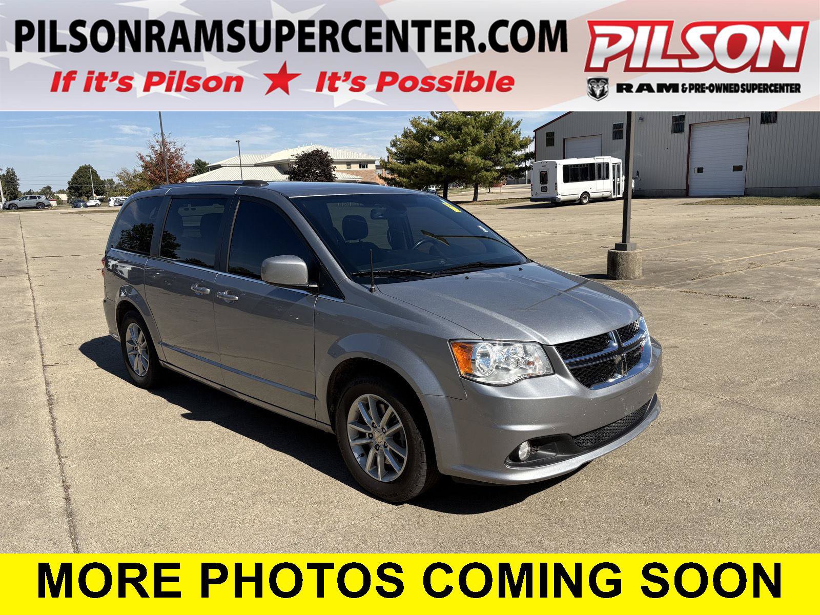 Used 2020 Dodge Grand Caravan SXT FWD image 1