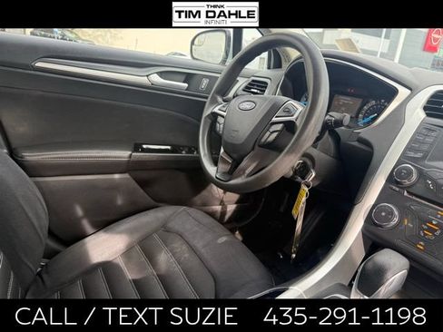 Used 2013 Ford Fusion SE FWD image 14