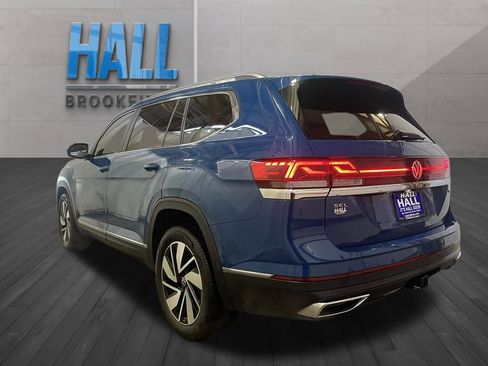 Certified 2025 Volkswagen Atlas SEL image 4