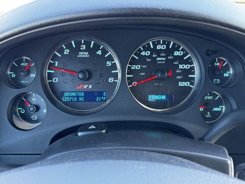 Used 2012 Chevrolet Avalanche LT image 25