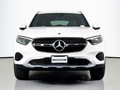Certified 2026 Mercedes-Benz GLC 300 image 2