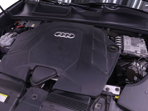 Certified 2022 Audi Q8 Prestige w/ Prestige Package AWD/4WD image 24