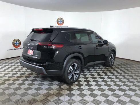 Used 2026 Nissan Rogue SL AWD/4WD image 16