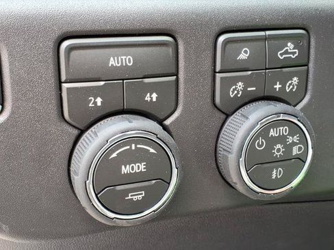 New 2026 Chevrolet Silverado 1500 RST w/ Safety Package AWD/4WD image 15
