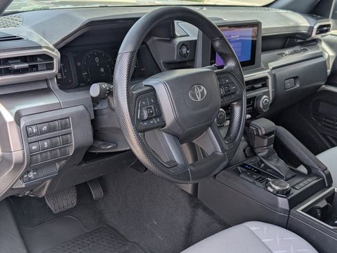 Used 2025 Toyota Tacoma SR5 AWD/4WD image 14