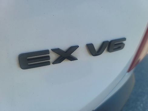 Used 2021 Kia Telluride EX w/ EX Premium Package AWD/4WD image 9