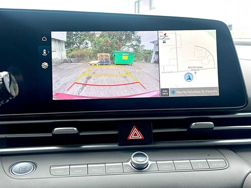 Used 2024 Hyundai Elantra SEL w/ Convenience Package image 23