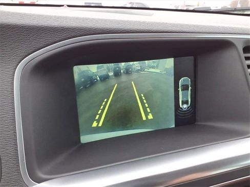 Used 2017 Volvo S60 T5 Inscription Platinum image 25