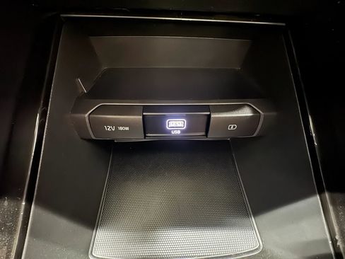 Used 2020 Kia Telluride S FWD image 26