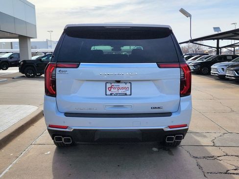 New 2026 GMC Yukon XL Denali w/ Sun & Power Step Package image 4