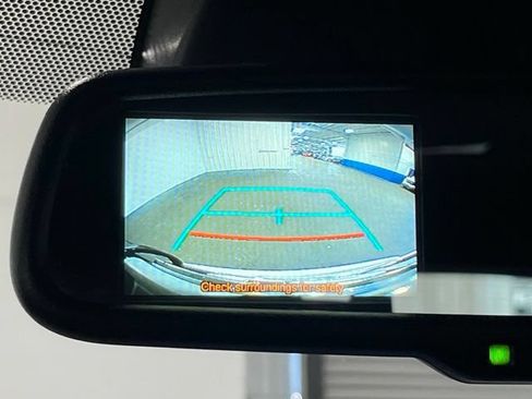 Used 2018 Toyota C-HR XLE FWD image 26