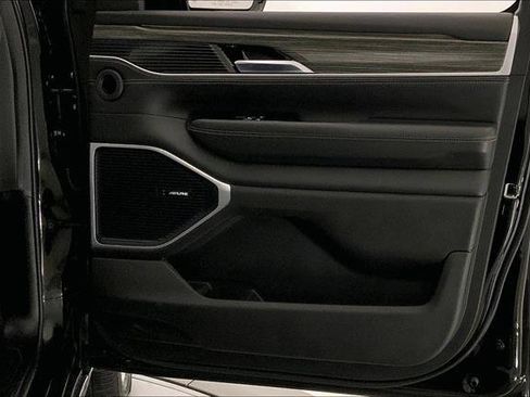 Used 2022 Jeep Wagoneer Series II w/ Premium Group I image 25