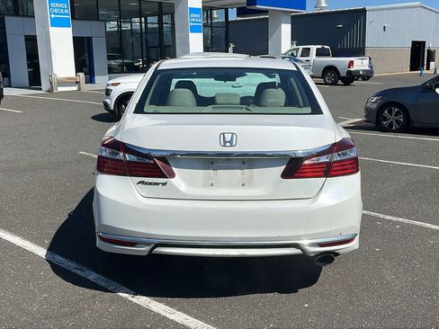 Used 2016 Honda Accord LX image 5