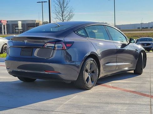 Used 2023 Tesla Model 3 Standard Range image 5