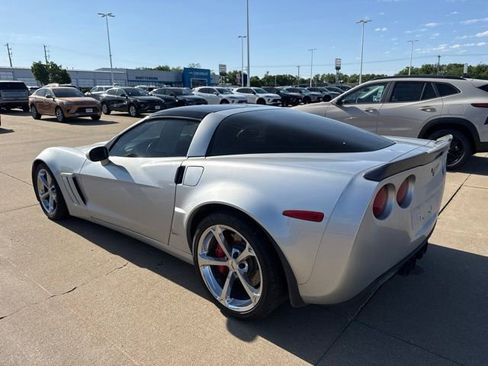 Used 2013 Chevrolet Corvette Grand Sport w/ 3LT Preferred Equipment Group RWD image 5