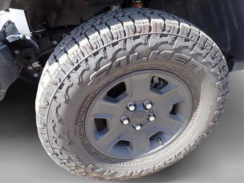 Used 2022 Jeep Gladiator Mojave w/ Cold Weather Group AWD/4WD image 5