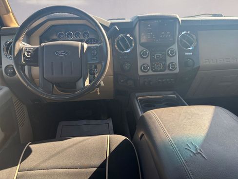Used 2015 Ford F350 Lariat w/ Lariat Interior Package image 10