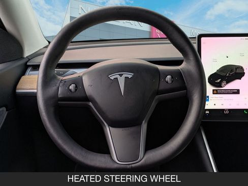 Used 2021 Tesla Model Y 2WD image 12