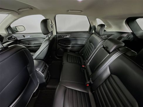 Used 2024 Ford Edge SEL AWD/4WD image 11