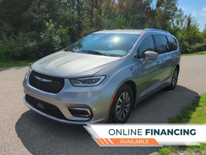 Used 2021 Chrysler Pacifica Touring-L