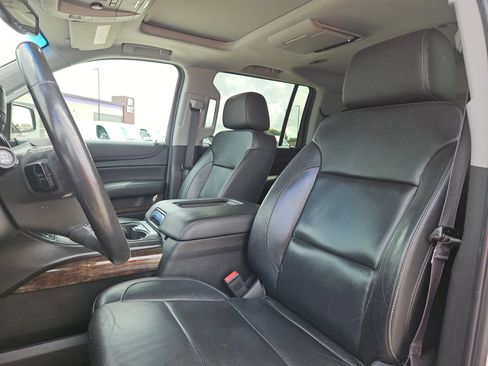 Used 2018 Chevrolet Suburban LT AWD/4WD image 13
