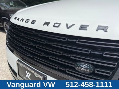 Used 2025 Land Rover Range Rover SE AWD/4WD image 5