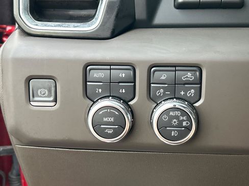 Used 2024 GMC Sierra 2500 Denali w/ Denali Reserve Package AWD/4WD image 31