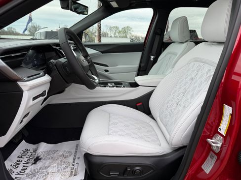 New 2026 Jeep Cherokee Overland image 7