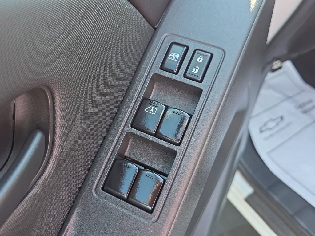 Used 2024 Nissan Frontier S AWD/4WD image 20