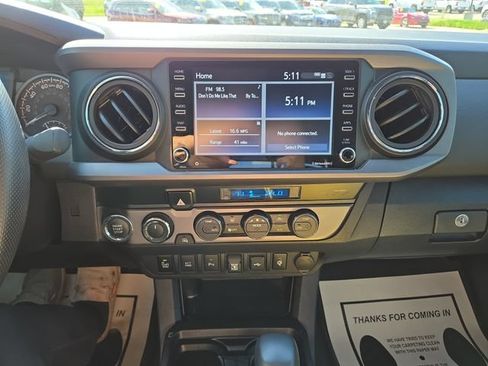 Used 2023 Toyota Tacoma TRD Off-Road w/ Technology Package AWD/4WD image 25