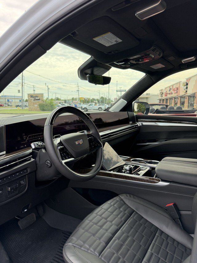 Used 2026 Cadillac Escalade Platinum Sport AWD/4WD image 24