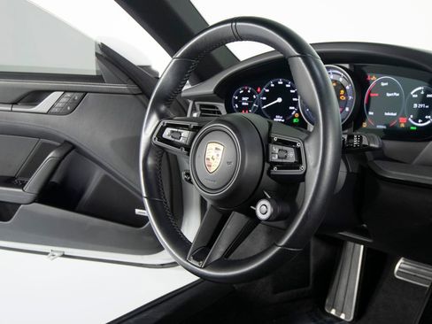 Certified 2022 Porsche 911 Carrera 4 AWD/4WD image 34