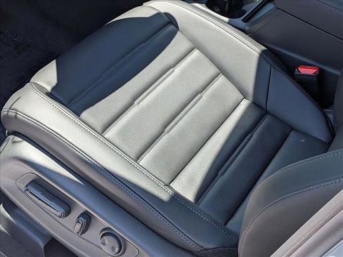 New 2026 Honda CR-V EX-L image 4