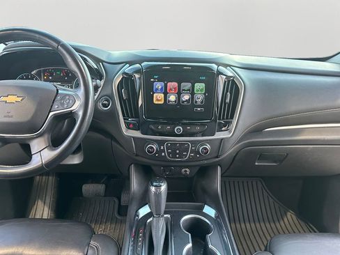 Used 2018 Chevrolet Traverse LT image 14