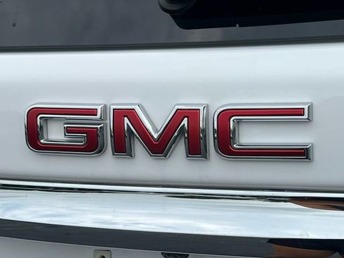 Certified 2024 GMC Terrain SLE w/ Driver Convenience Package AWD/4WD image 46