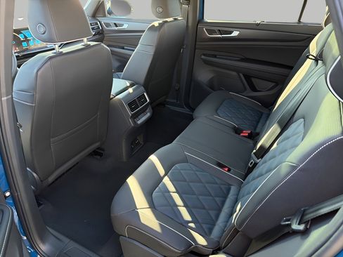 New 2026 Volkswagen Atlas Cross Sport SEL Premium R-Line AWD/4WD image 24