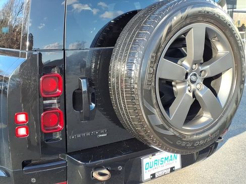 Used 2023 Land Rover Defender 110 X-Dynamic SE image 9